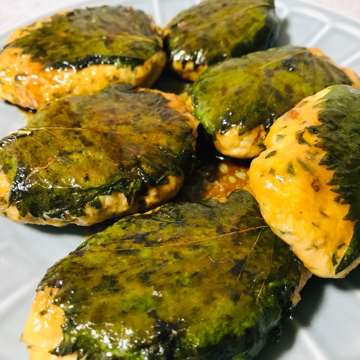 簡単おつまみ 鶏ひき肉の大葉チーズつくね レシピ 作り方 By Seal S 楽天レシピ